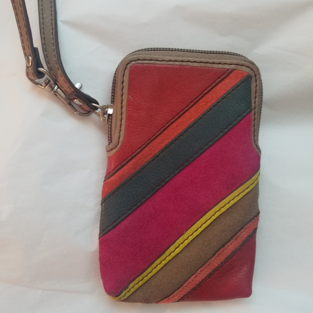 Fossil wristlet